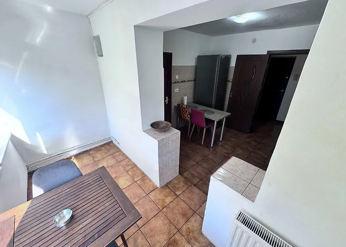 Modern In The Center Apartment *